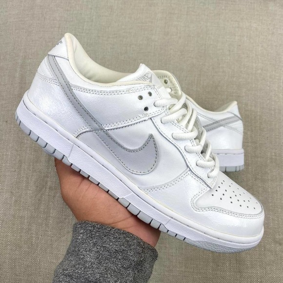 2002 Nike SB Dunk Low Pro B “Patent Leather” main image 4